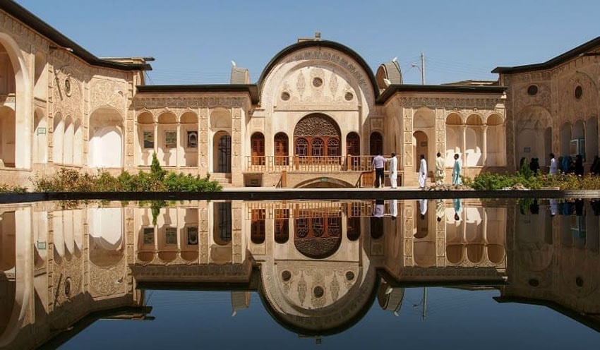 خانه طباطبایی ها